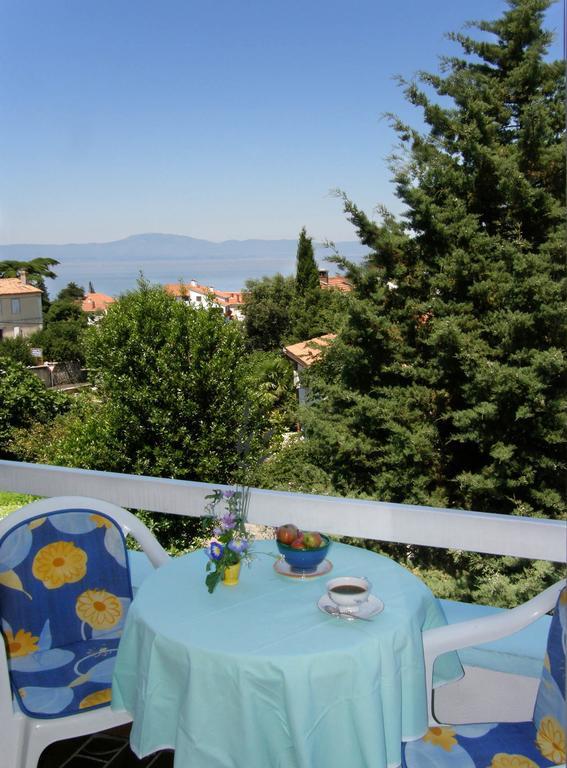 Apartments Ljuba I Mare Malinska Room photo