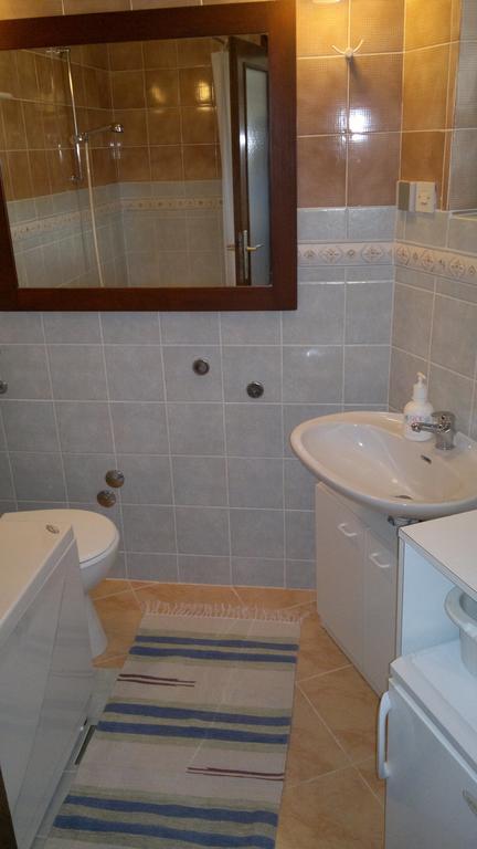 Apartments Ljuba I Mare Malinska Room photo