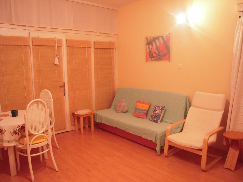 Apartments Ljuba I Mare Malinska Room photo